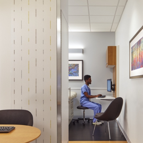 University of Minnesota Health - Clinics & Surgery Center