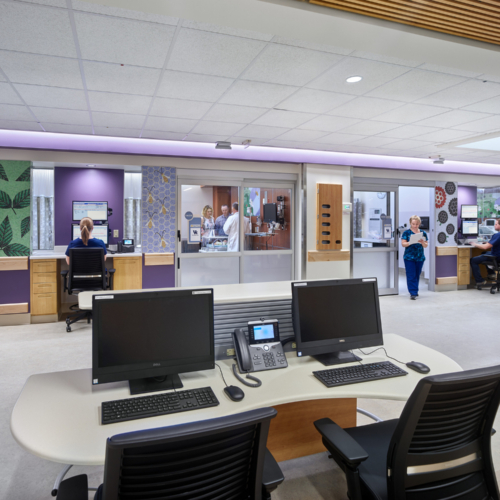 University of Kentucky Healthcare - Makenna Foundation Welcome Center and Betti Ruth Robinson Taylor NICU