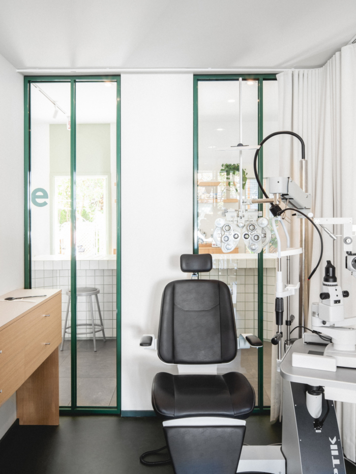 Uvée Optometry Clinic - 0