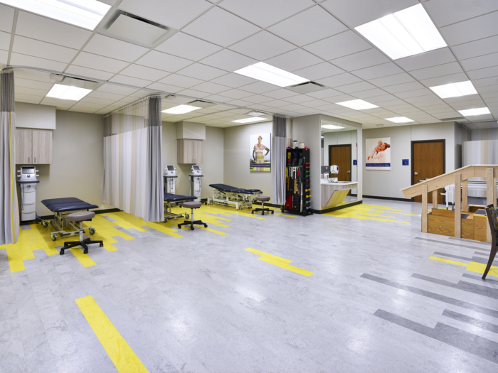 BayCare HealthHub Bloomingdale - 0