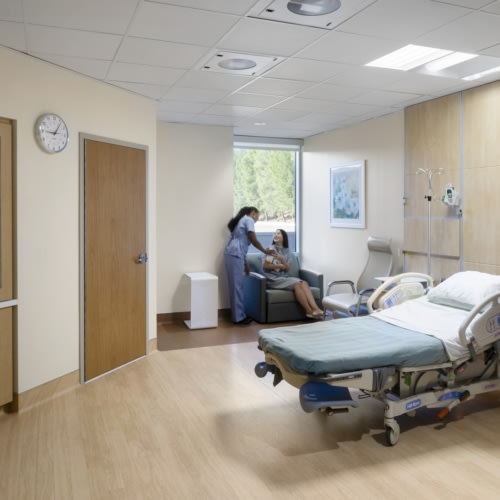 Henry Mayo Newhall Hospital Patient Tower