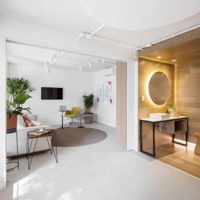 Alice House Medical Clinic - 0