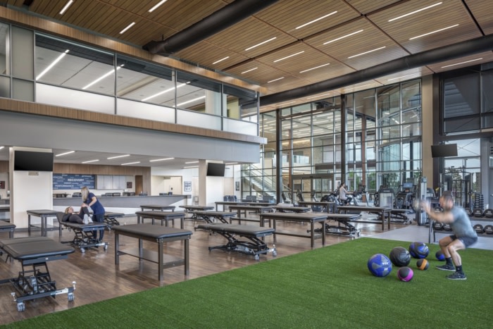 UCHealth Steadman Hawkins Clinic Denver - 0