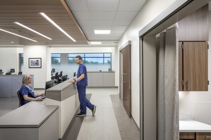 UCHealth Steadman Hawkins Clinic Denver - 0