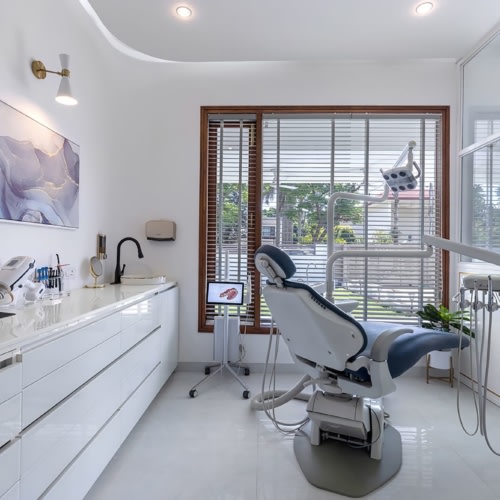 recent Purnesh Dev Nikhanj healthcare photography projects