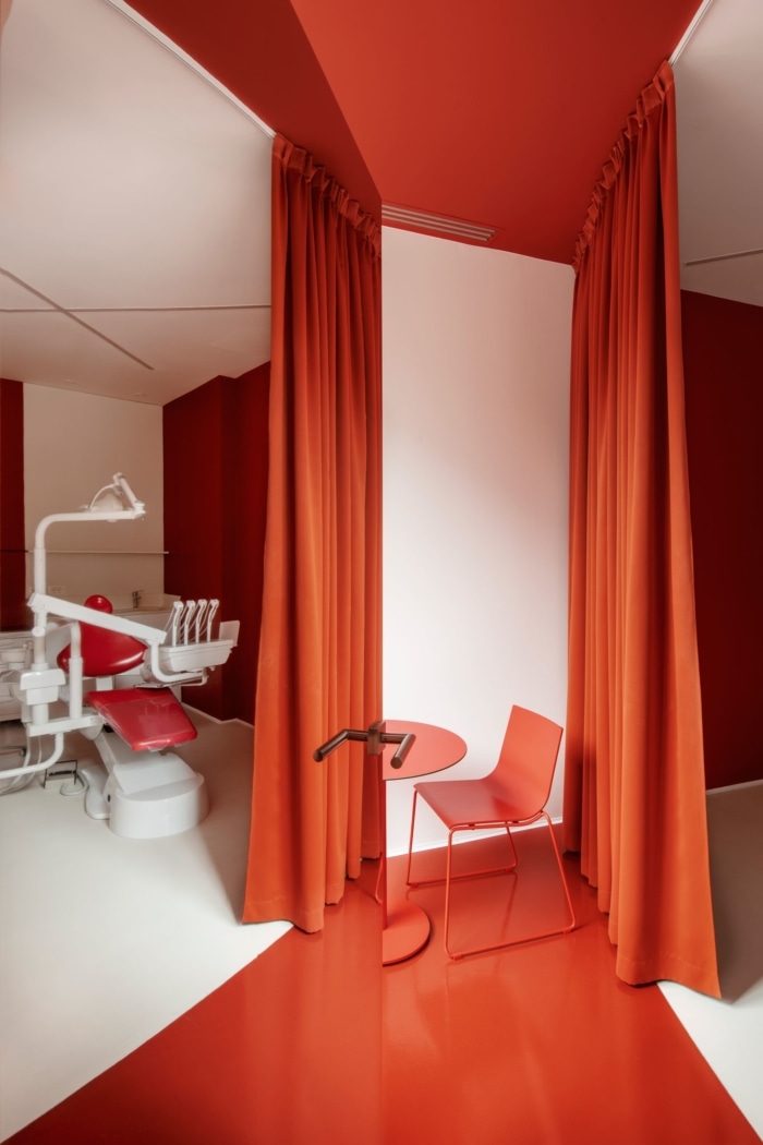 Impress Dental Clinic Milan - 0
