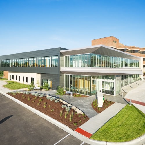 recent MercyOne Dubuque Cancer Center healthcare design projects