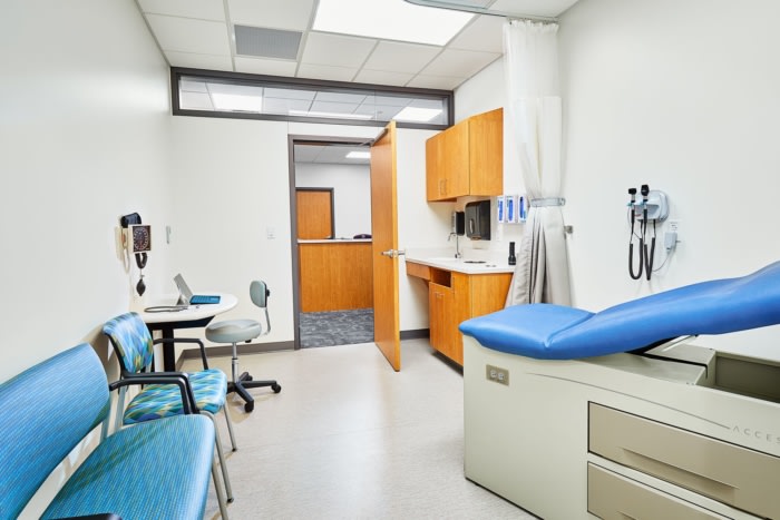 MercyOne Dubuque Cancer Center - 0