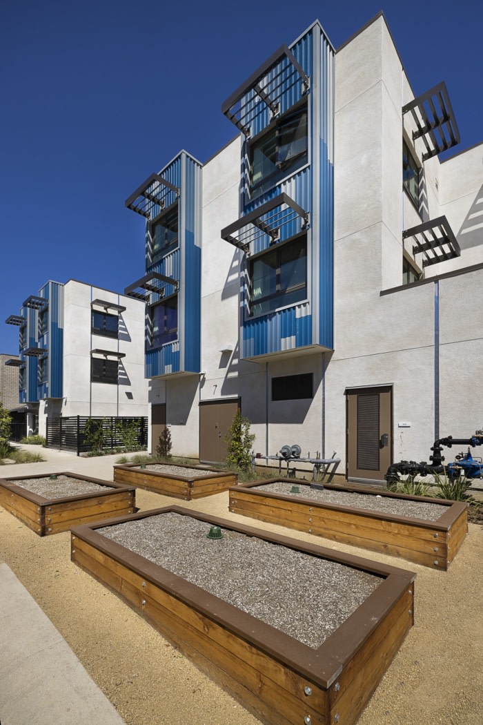 Angeles House - 0