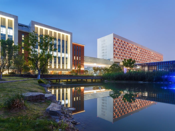 Zhejiang University School of Medicine First Affiliated Hospital Yuhang & Medical Research Center - 0