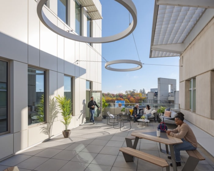 UC Davis Ernest E. Tschannen Eye Center Building - 0