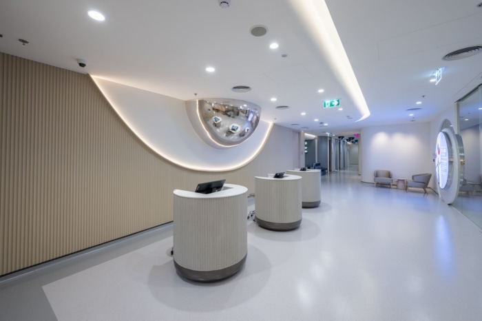 Bangkok Hospital - Eye and Lasik Center - 0